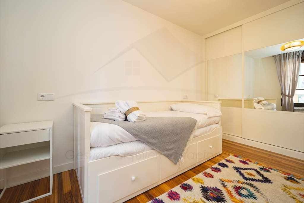 Tabacalera Apartamento Хихон Екстериор снимка
